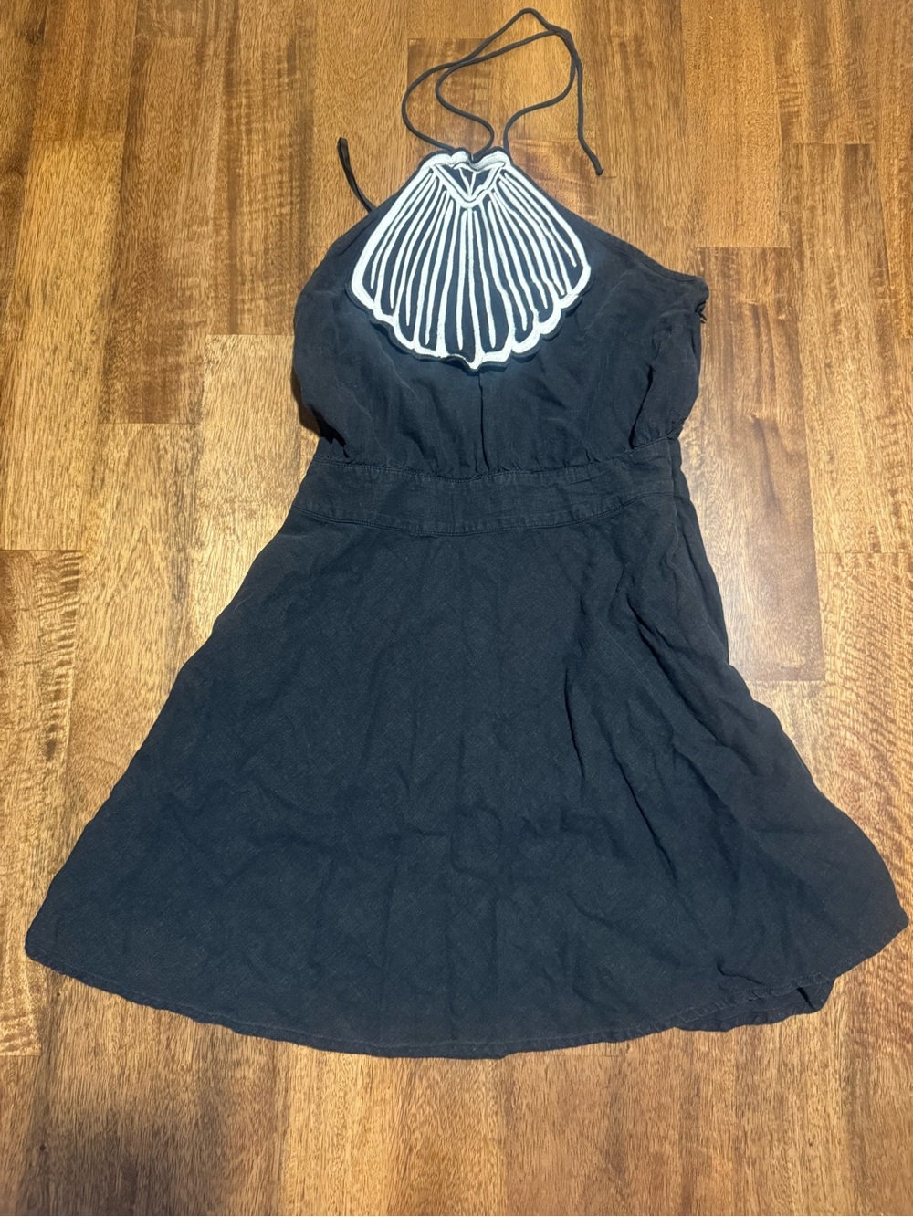 FARM Rio Black Halter Mini Dress with White Shell Appliqué - Picture 4 of 6
